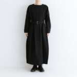 静謐：ダーツドレス black