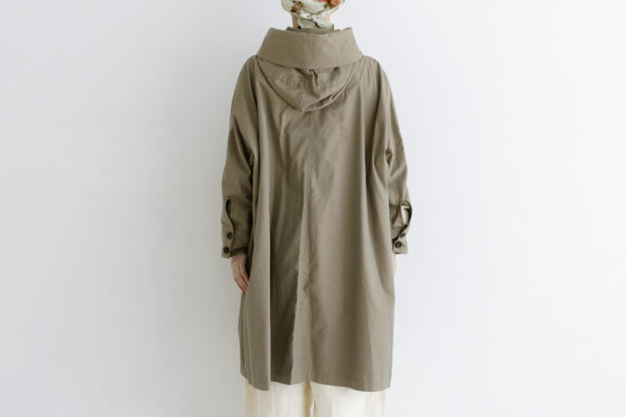 郊外：フーデッドコート moss kahki 3