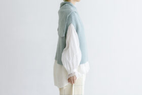 場所を感じる：セーラーフードニットベスト fog blue 2