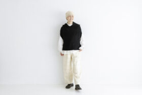 場所を感じる：セーラーフードニットベスト black 6