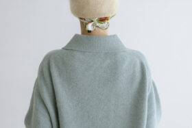 場所を感じる：ポロセーター fog blue 5