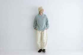 書かれたメッセージ：グラフチェックパンツ 5