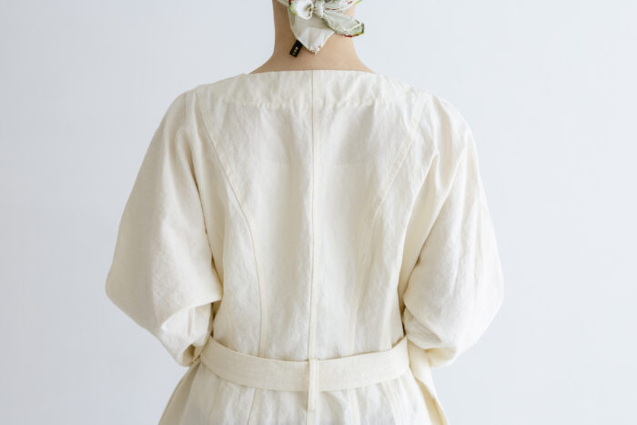 静謐：ダーツドレス off white 5