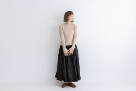 存在すること ニットプルオーバー beige 6