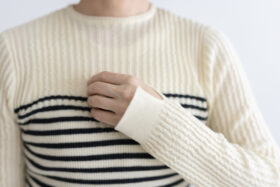 存在すること ニットプルオーバー border 4