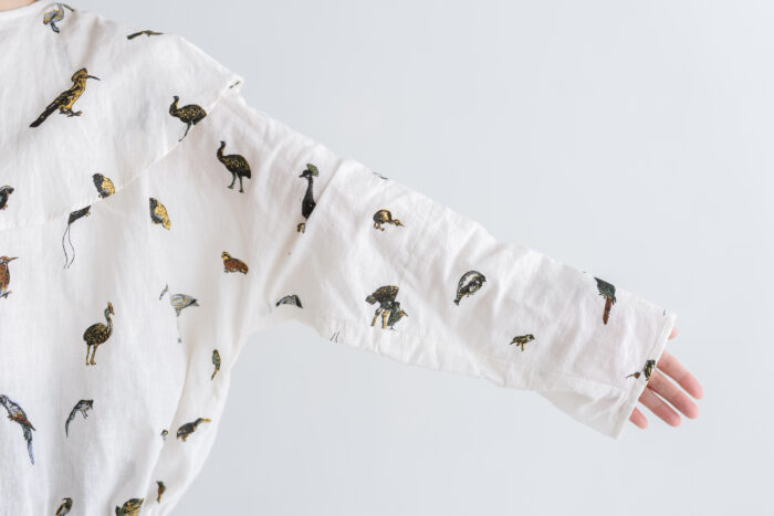 BN2638 Big Collor Wide Blouse off white 4 BN2638 Big Collor Wide Blouse off white 4