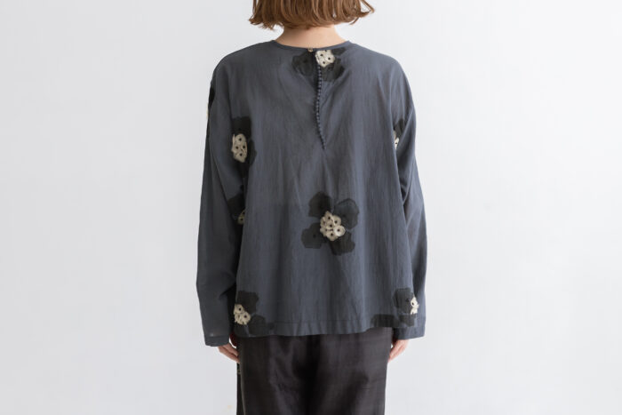 BN2617 Embroidery Blouse charcoal 3 BN2617 Embroidery Blouse charcoal 3