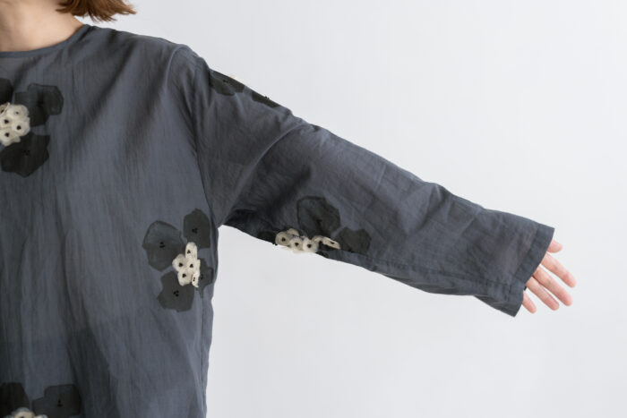 BN2617 Embroidery Blouse charcoal 4 BN2617 Embroidery Blouse charcoal 4