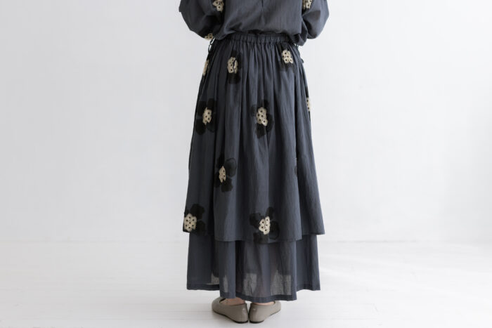 BN2618 Embroidery Layered Skirt charcoal 3 BN2618 Embroidery Layered Skirt charcoal 3