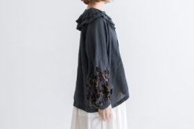 BN2633 Birds blouse charcoal 2 BN2633 Birds blouse charcoal 2