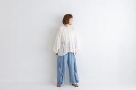 BN2623 Flower Ribbon Blouse off white 6 BN2623 Flower Ribbon Blouse off white 6