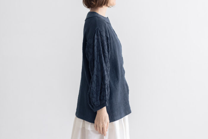 BN2624 Flower Tuck Blouse charcoal 2 BN2624 Flower Tuck Blouse charcoal 2