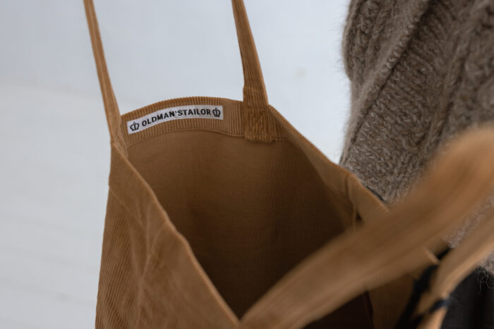 OMT PRINT CORDUROY TOTE BAG brown 3