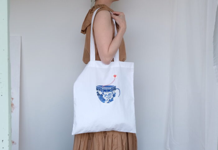 No.8266  B.W. MILK TEA TOTE BAG white 8-10月 3
