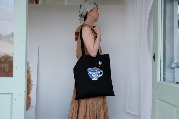 No.8266  B.W. MILK TEA TOTE BAG black 8-10月 1
