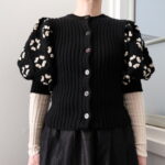 No.8352  GRANNY SQUARE PUFF SLEEVE CARDIGAN  8-10月
