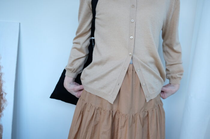 No.8342  C.S. V NECK CARDIGAN  8-10月 3