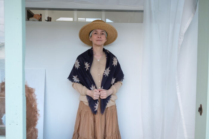 No.8323  BISCUIT GAUZE SHAWL  8-10月 1