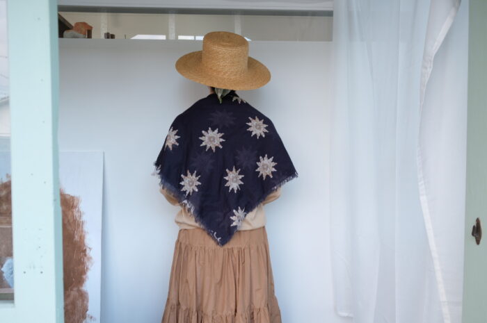 No.8323  BISCUIT GAUZE SHAWL  8-10月 3