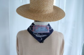 No.8328  SILK BISCUIT PANEL SCARF navy  8-10月 5