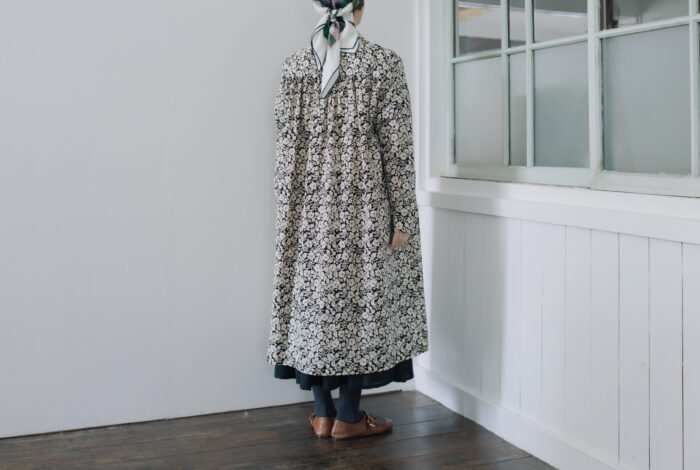 WILD BERRY YOKE GATHER COAT 3