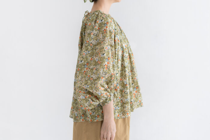 WILD BERRY FIELD LAWN GATHER SMOCK 2