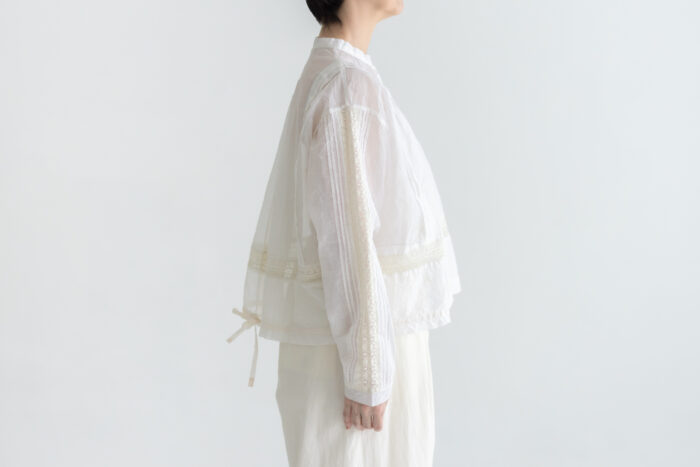 予約 RS1 Airy Pintuck Lace Blouse off white 9月中〜9月末 2 予約 RS1 Airy Pintuck Lace Blouse off white 9月中〜9月末 2
