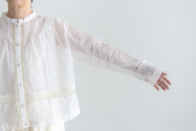 予約 RS1 Airy Pintuck Lace Blouse off white 9月中〜9月末 4 予約 RS1 Airy Pintuck Lace Blouse off white 9月中〜9月末 4