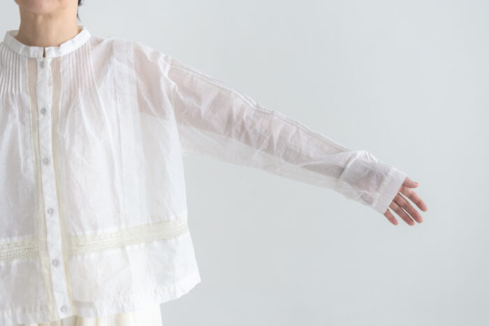 予約 RS1 Airy Pintuck Lace Blouse off white 9月中〜9月末 4 予約 RS1 Airy Pintuck Lace Blouse off white 9月中〜9月末 4