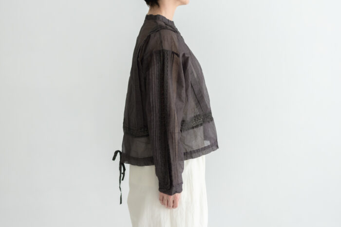 予約 RS1 Airy Pintuck Lace Blouse charcoal 9月中〜9月末 2 予約 RS1 Airy Pintuck Lace Blouse charcoal 9月中〜9月末 2