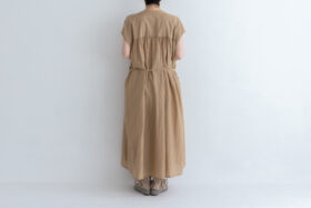 予約 G1183 TINY FRILL NO SLEEVE GATHER DRESS light beige 6月初〜6月中 3
