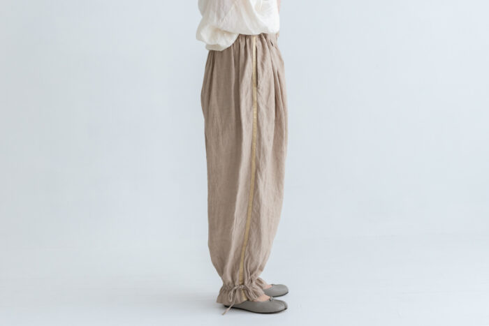 予約 G1202 CLASSIL SIDE LINEN STRING PANTS beige 7月末〜8月初 2
