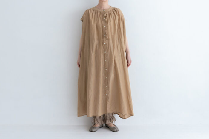 予約 G1183 TINY FRILL NO SLEEVE GATHER DRESS light beige 6月初〜6月中 5