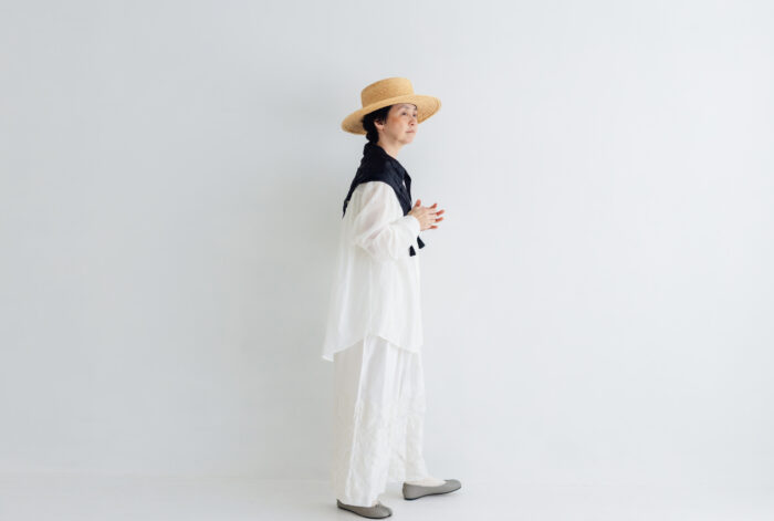 BN2655 Flower Scarf black 6