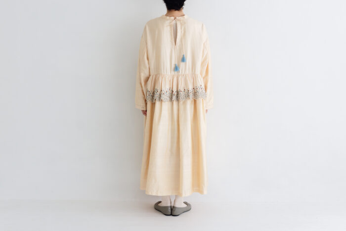 BN2662 Frap Dress ecru 3