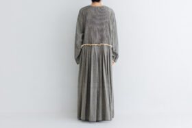 BN2672 Pintuck Dress gray mix 3