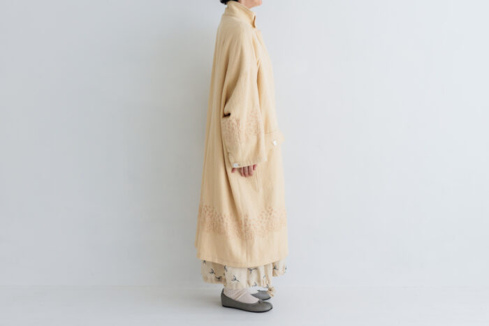 BN2692 Aurora Embroidery Coat ecru 2