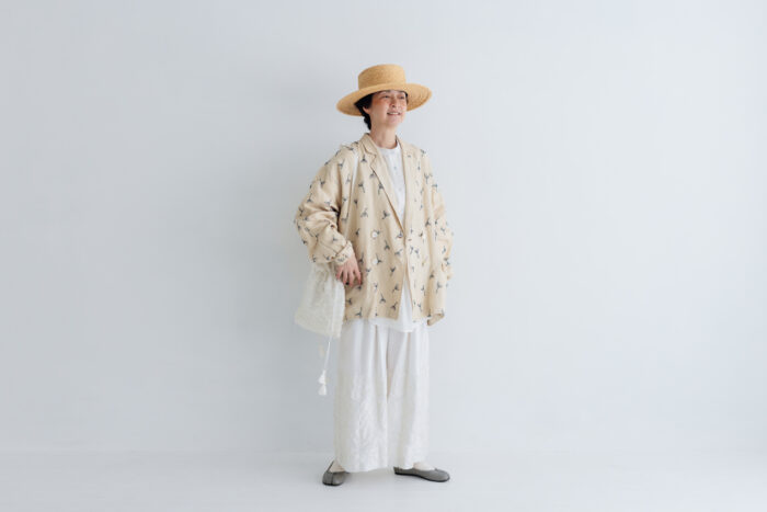 BN2679 Embroidery Over Jaket ecru 6