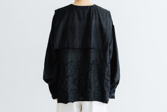 BN2653 Flower Blouse black 3