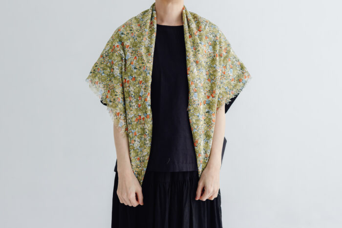 W.B.F LAWN GAUZE SHAWL Sepia 1 W.B.F LAWN GAUZE SHAWL Sepia 1