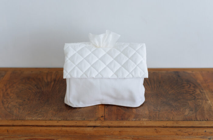 MANOR HOUSE white 2