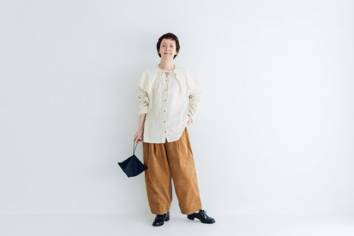 予約 RS29 CAPE COLLAR BLOUSE off white  11月初〜11月中 6