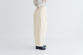 予約 G1230 ORGANIC CORDUROY OEUF PANTS milk 9月末〜10月初 2