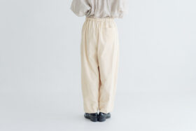 予約 G1230 ORGANIC CORDUROY OEUF PANTS milk 9月末〜10月初 3