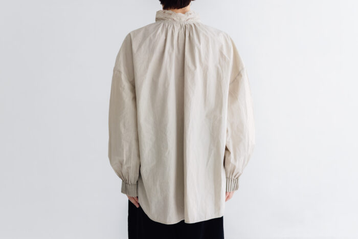 予約 RS24 STAND COLLAR EMBROIDERY BLOUSE light gray  10月中〜10月末 3