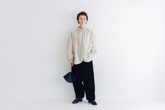 予約 RS24 STAND COLLAR EMBROIDERY BLOUSE light gray  10月中〜10月末 5