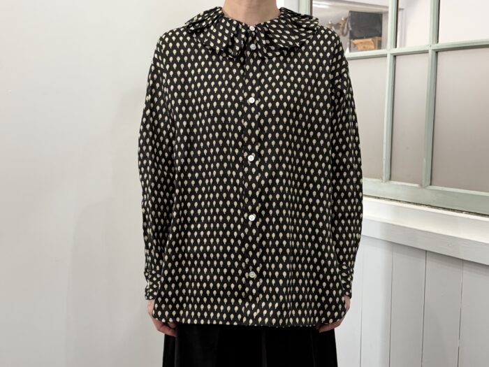 No.8459 L.A. RUFFLE COLLAR BLOUSE 11-1月 1