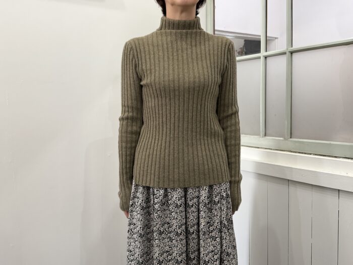 No.8467 CASHMERE TURTLE NECK SWEATER 11-1月 1