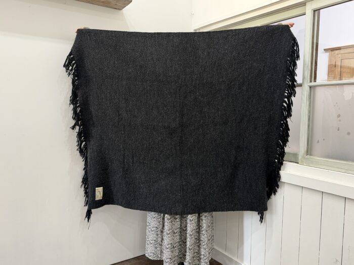No.8512 WOOL ALPACA BLANKET charcoal 11-1月 6