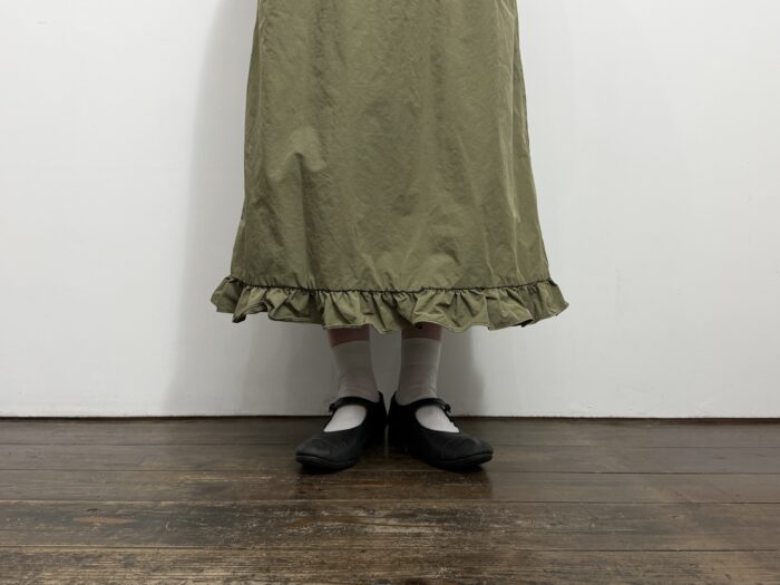 No.8587 GARMENT DYE FRILLED HEM SKIRT 2-4月 4